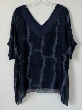 Sofia Made in Italy V-Neck Blue Abstract Short Sleeve Blouse Women's Size M?
